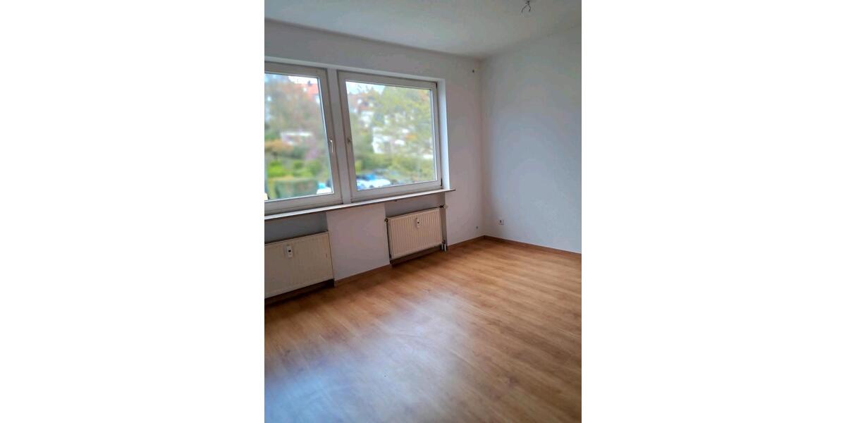 Etagenwohnung Wuppertal Barmen - 3 Zimmer, 85 m&sup2;, 750&euro; | Angebot:25956697