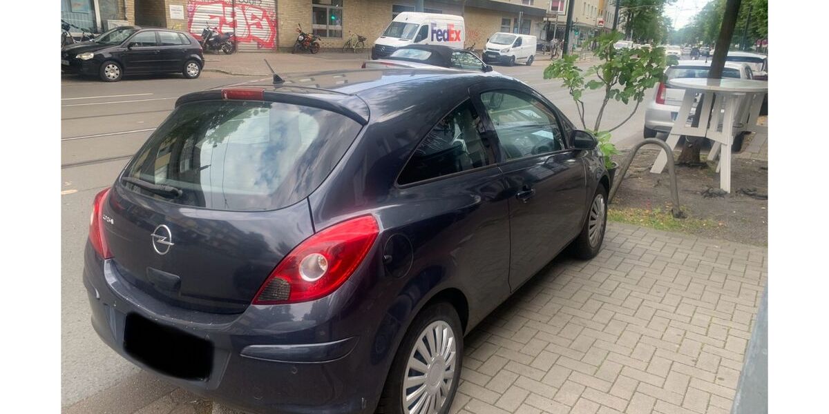 Opel Corsa 173.000 km 2.500 &euro; Düsseldorf 40215