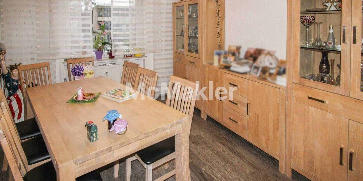 Etagenwohnung Gelsenkirchen Schalke - 3 Zimmer, 100 m&sup2;, 155.000&euro; | Angebot:26596020