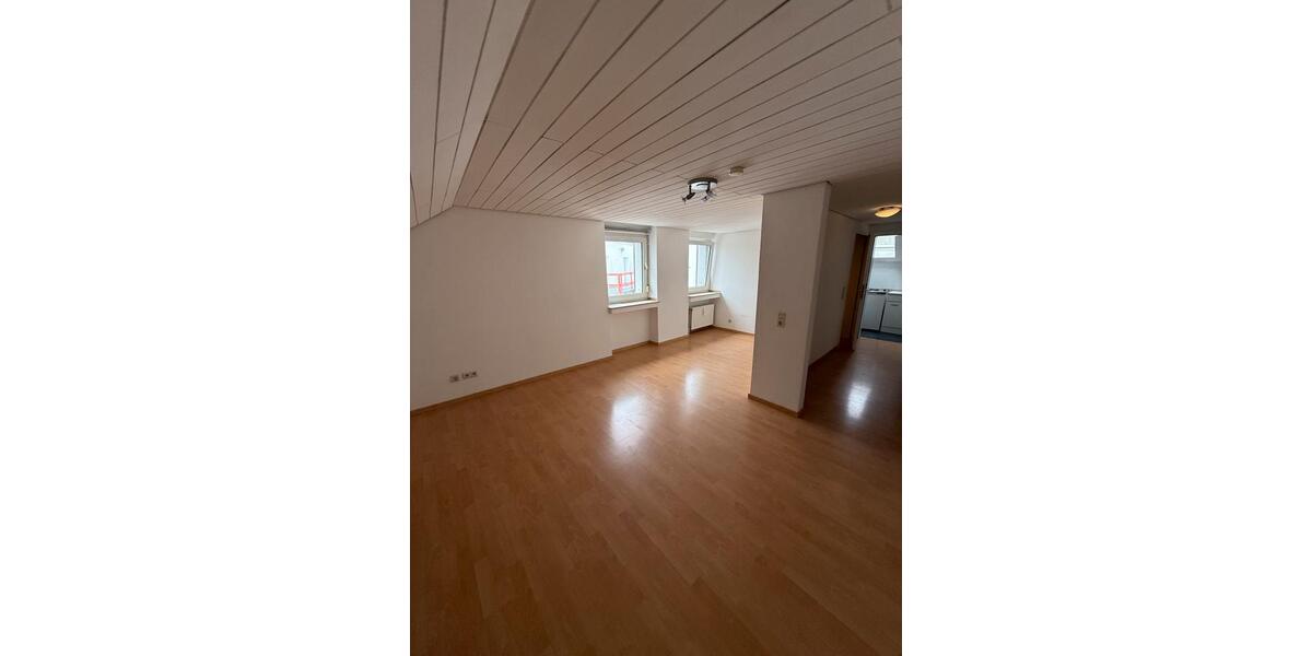 Dachgeschoßwohnung Bochum Bochum-Südwest - 1.5 Zimmer, 29 m&sup2;, 495&euro; | Angebot:26563189