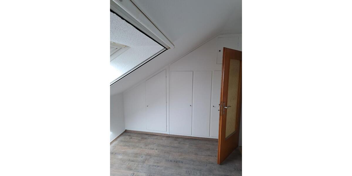 Dachgeschoßwohnung Essen Stadtbezirk IV - 2 Zimmer, 62 m&sup2;, 465&euro; | Angebot:26560437