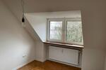 Dachgeschoßwohnung Essen Stadtbezirk III - 3 Zimmer, 55 m&sup2;, 590&euro; | Angebot:25811924
