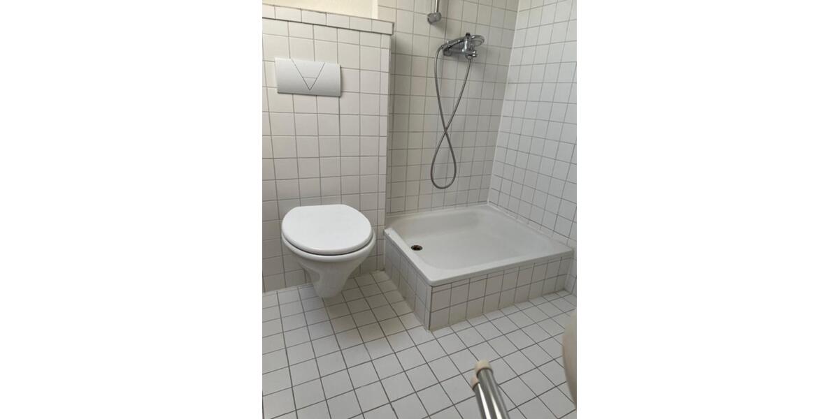 Dachgeschoßwohnung Wuppertal Brill - 2.5 Zimmer, 75 m&sup2;, 525&euro; | Angebot:24780684