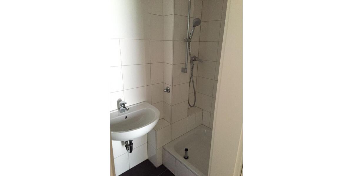 Erdgeschoßwohnung Wuppertal - 3 Zimmer, 65 m&sup2;, 730&euro; | Angebot:25960163