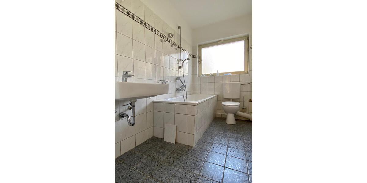 Etagenwohnung Haan - 3 Zimmer, 90 m&sup2;, 850&euro; | Angebot:26636028