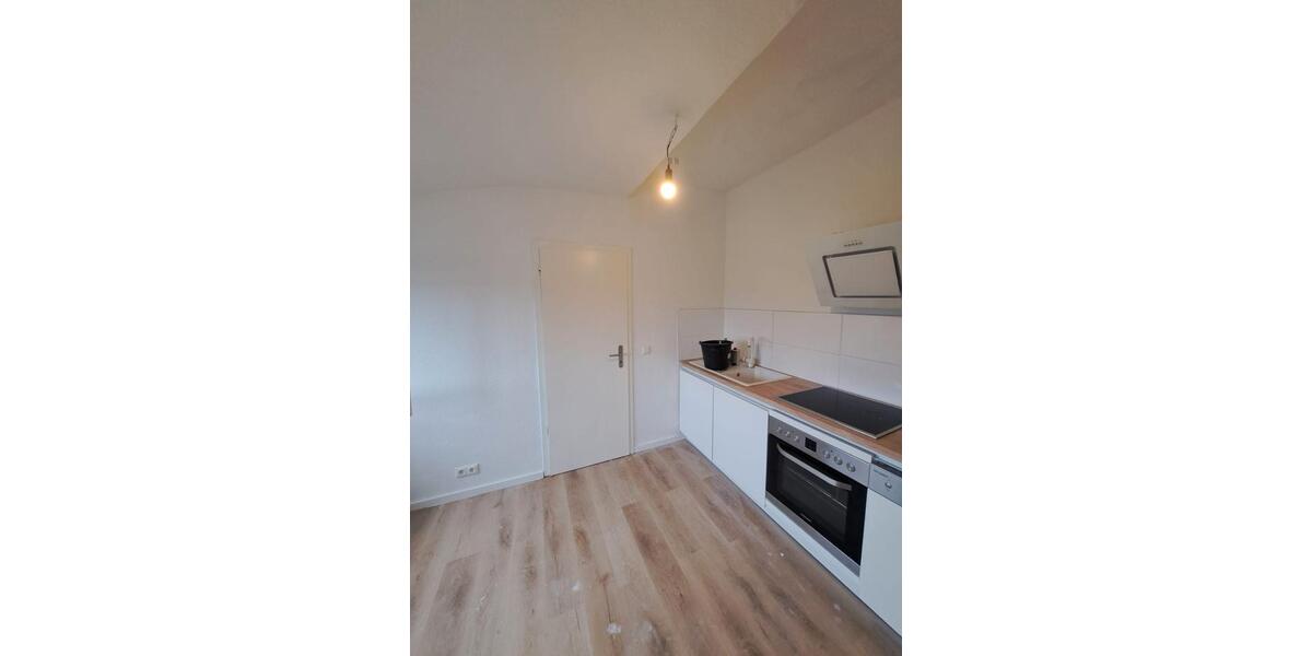 Dachgeschoßwohnung Essen Stadtbezirk IV - 2 Zimmer, 59 m&sup2;, 620&euro; | Angebot:26021462