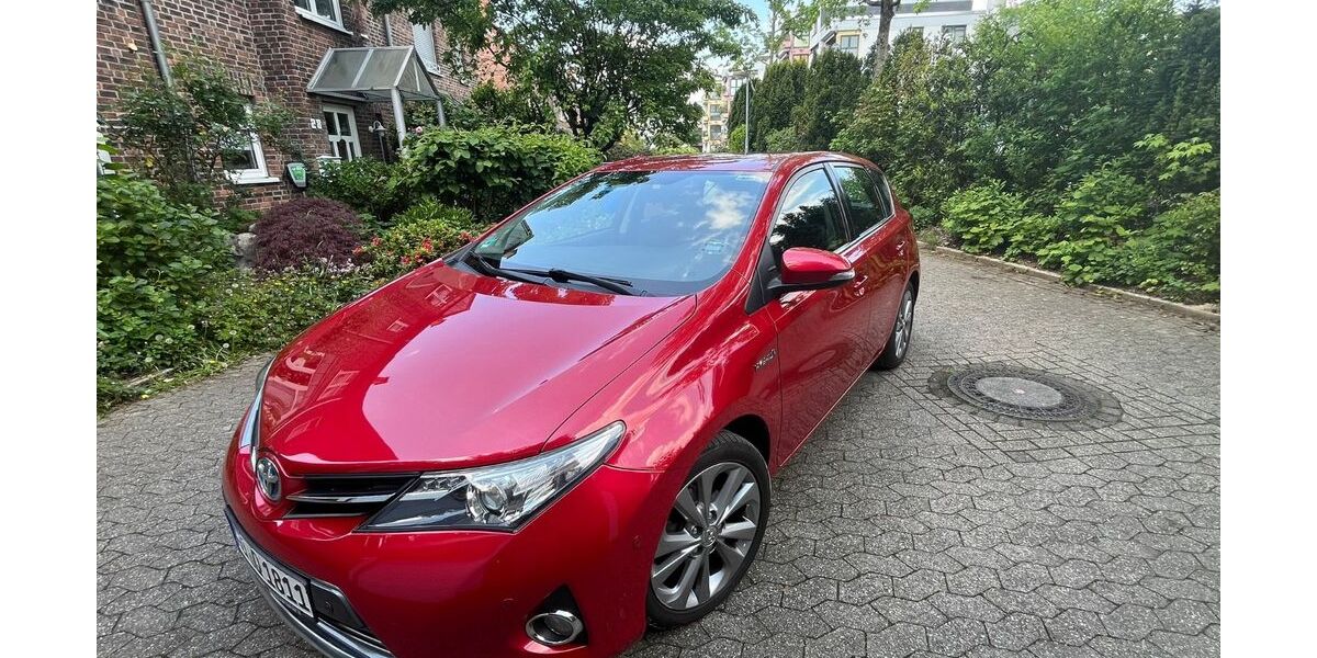 Toyota Auris 181.000 km 12.490 &euro; Ratingen 40882