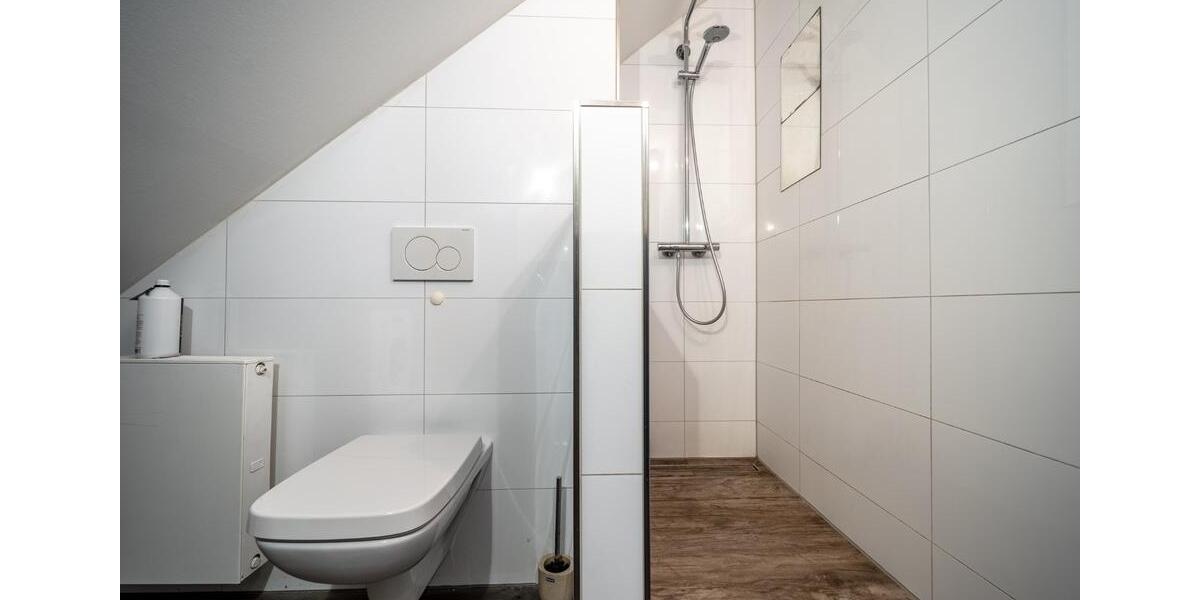 Dachgeschoßwohnung Essen Stadtbezirk VIII - 1 Zimmer, 45 m&sup2;, 1.000&euro; | Angebot:25811942