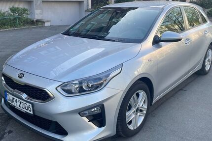 Kia ceed / Ceed 105.000 km 10.990 &euro; Düsseldorf 40239
