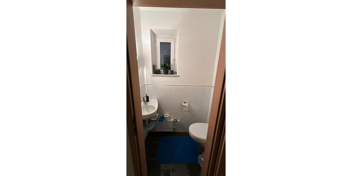 Dachgeschoßwohnung Solingen - 3 Zimmer, 100 m&sup2;, 1.190&euro; | Angebot:25974947