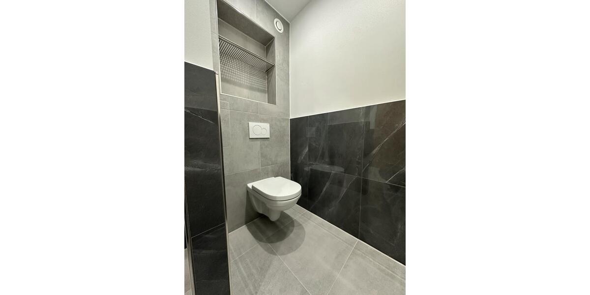 Etagenwohnung Düsseldorf Düsseltal - 2 Zimmer, 68 m&sup2;, 1.355&euro; | Angebot:25551511