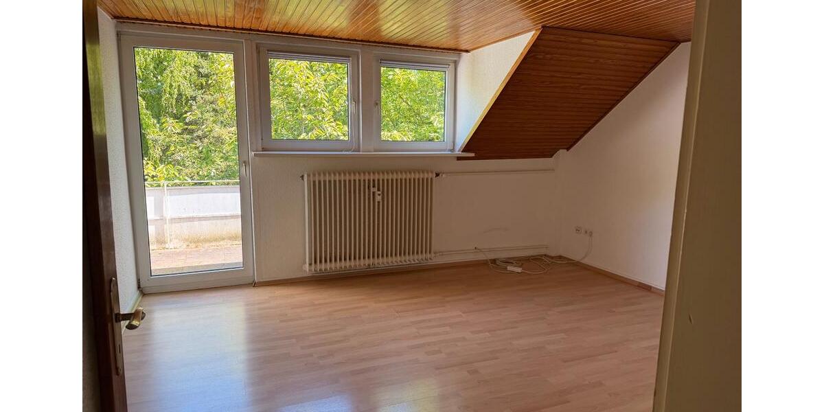 Dachgeschoßwohnung Gelsenkirchen Gelsenkirchen-Mitte - 3.5 Zimmer, 75 m&sup2;, 650&euro; | Angebot:26539741