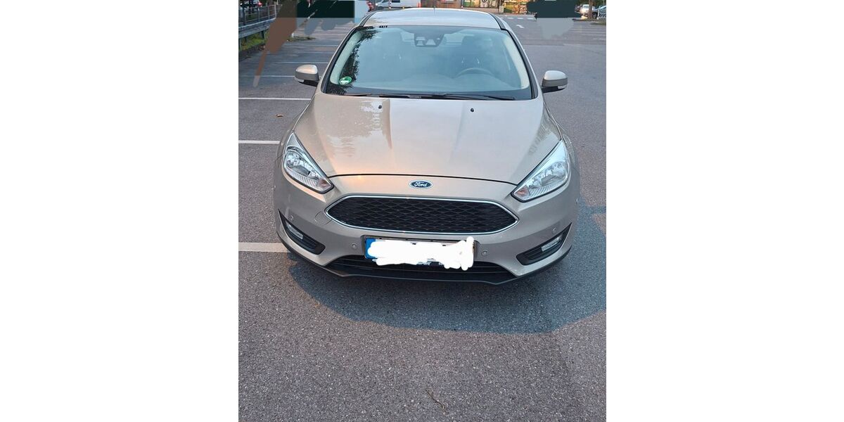 Ford Focus 21.300 km 9.200 &euro; Solingen 42651