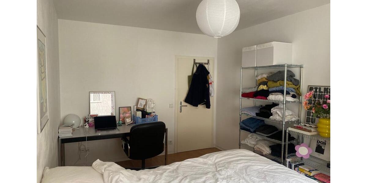 Etagenwohnung Düsseldorf Oberbilk - 15 Zimmer, 62 m&sup2;, 595&euro; | Angebot:26603550