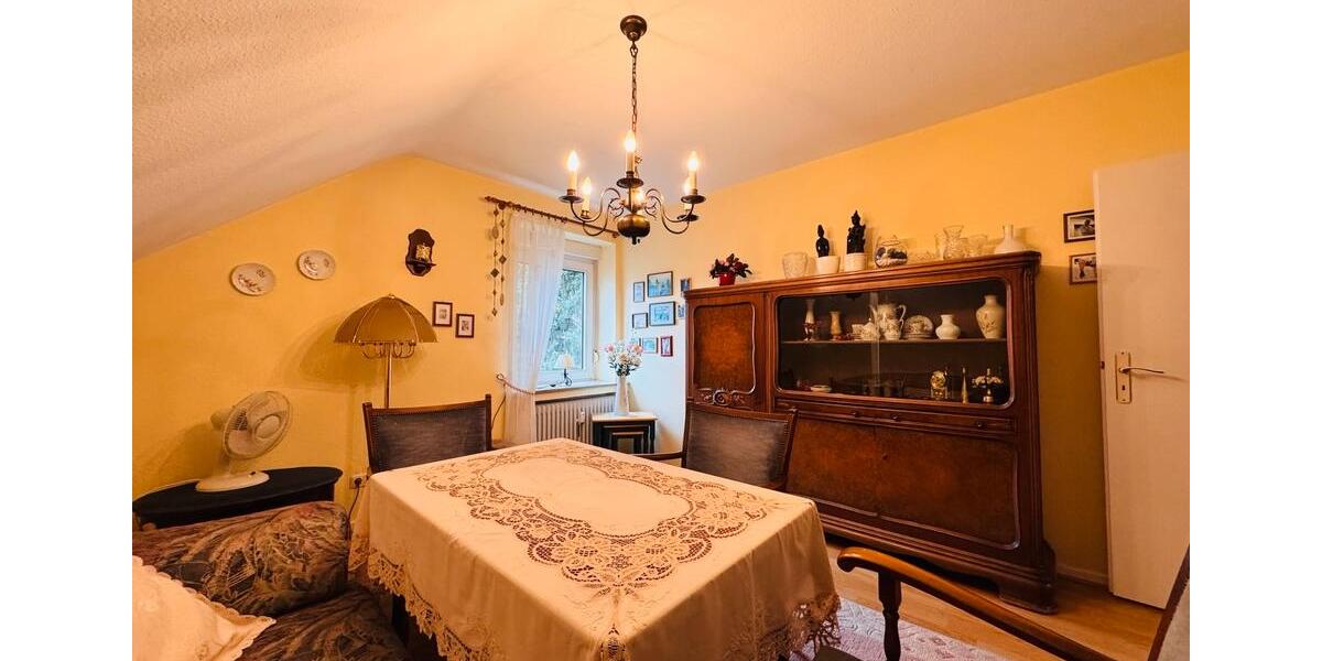 Etagenwohnung Solingen Mitte - 3 Zimmer, 83 m&sup2;, 247.000&euro; | Angebot:26063733