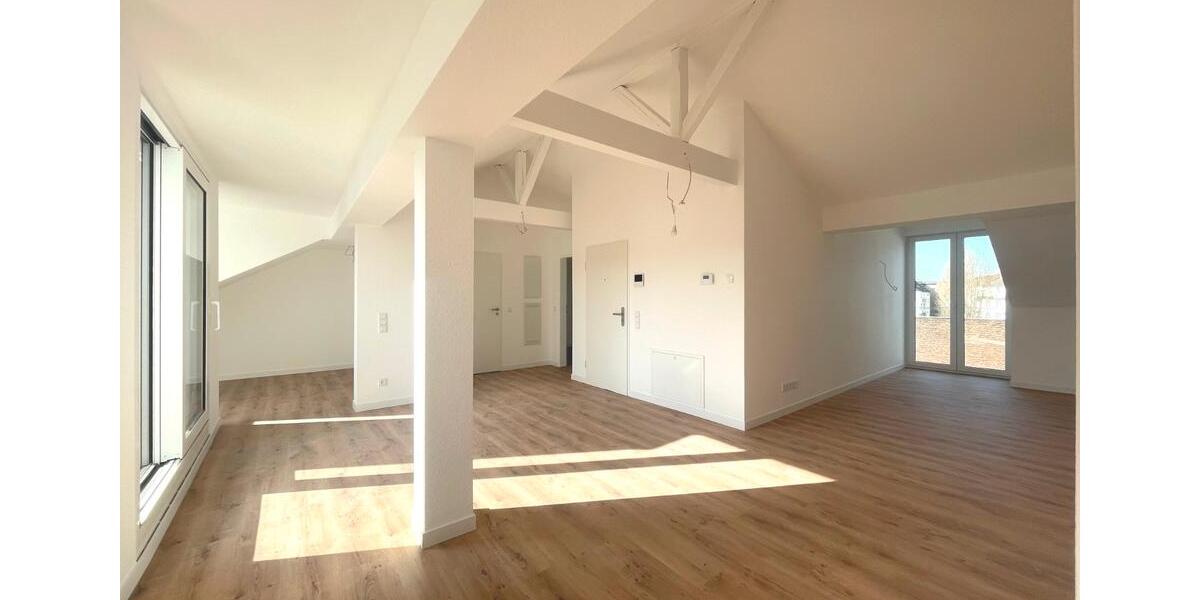 Dachgeschoßwohnung Düsseldorf Pempelfort - 1 Zimmer, 69 m&sup2;, 1.425&euro; | Angebot:25378670