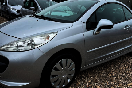 Peugeot 207 82.000 km 4.990 &euro; Gelsenkirchen 45881