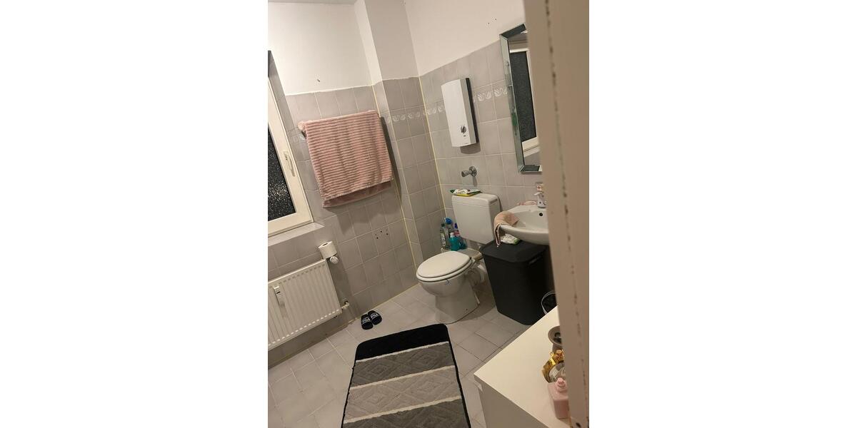 Etagenwohnung Bochum Bochum-Mitte - 3 Zimmer, 90 m&sup2;, 780&euro; | Angebot:24612556
