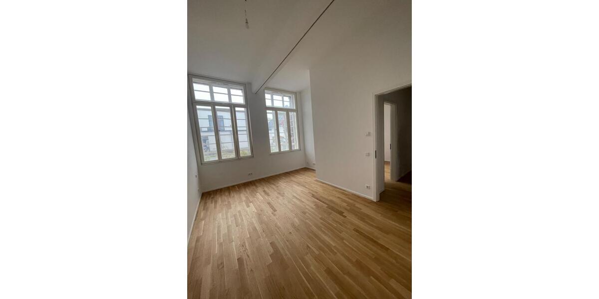 Hochparterre Wermelskirchen - 3 Zimmer, 130 m&sup2;, 1.680&euro; | Angebot:25580152