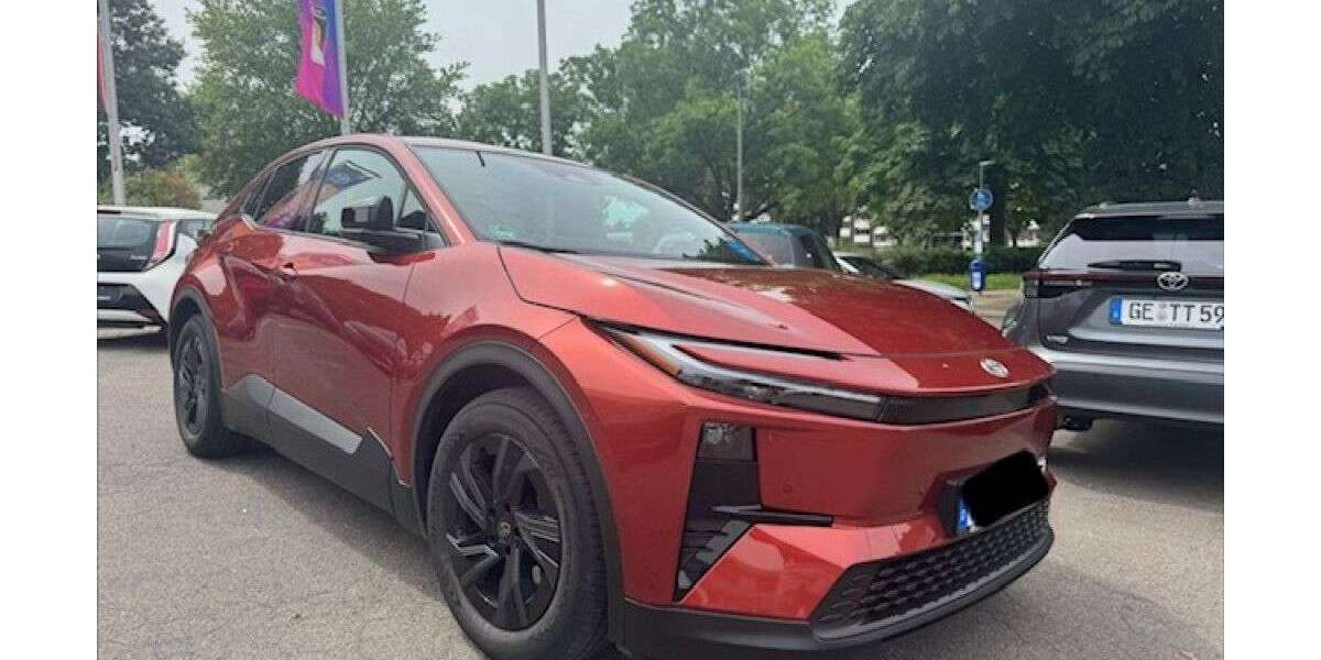 Toyota C-HR 2.874 km 42.900 &euro; Gelsenkirchen 45891