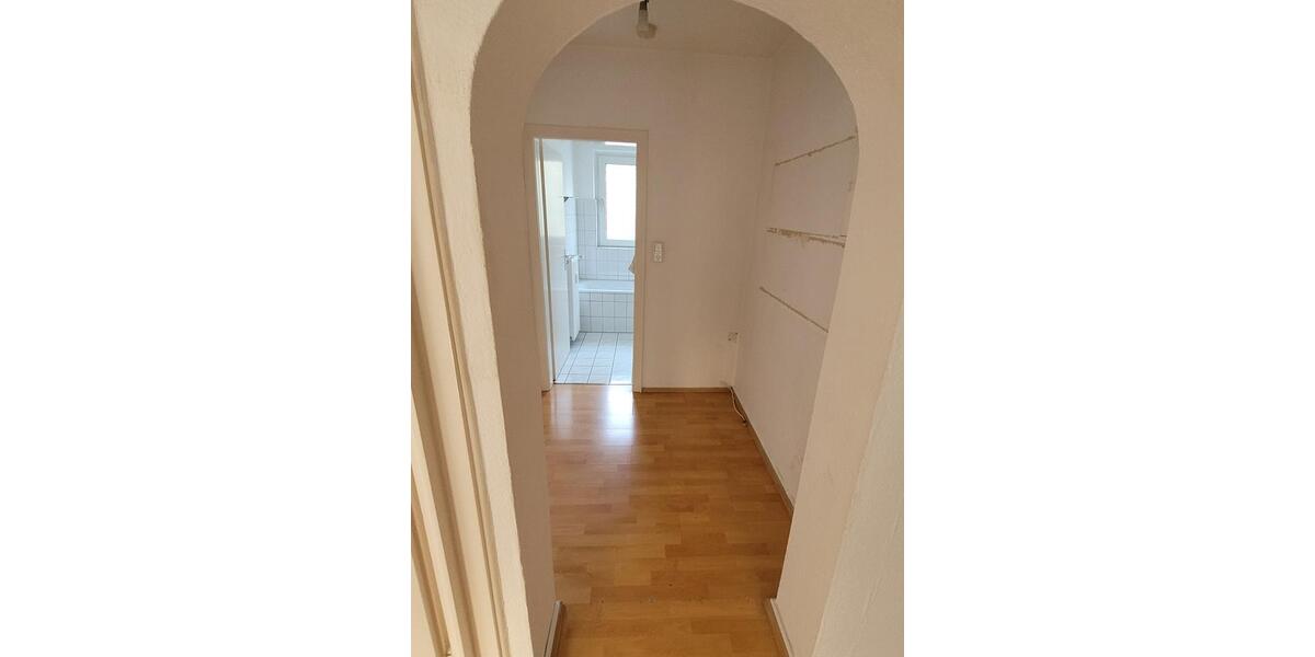 Etagenwohnung Wuppertal Gemarkung Ronsdorf - 2 Zimmer, 63 m&sup2;, 590&euro; | Angebot:25484267
