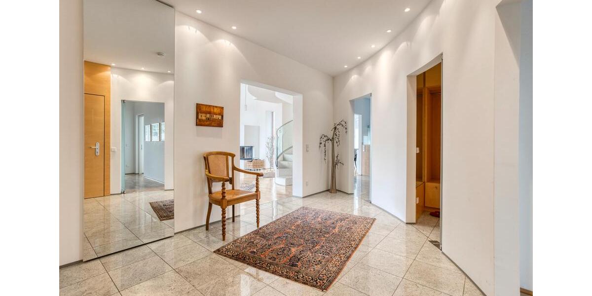 Einfamilienhaus Bochum Bochum-Mitte - 3 Zimmer, 220 m&sup2;, 2.200&euro; | Angebot:25655186