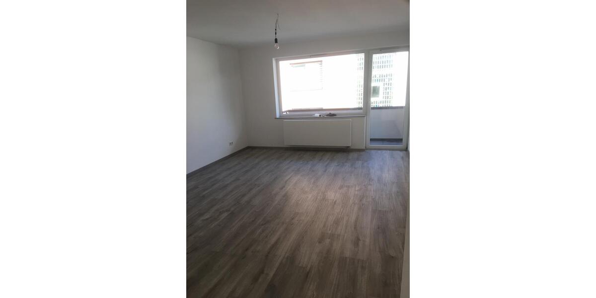 Etagenwohnung Wuppertal Gemarkung Elberfeld - 2 Zimmer, 65 m&sup2;, 685&euro; | Angebot:25725474