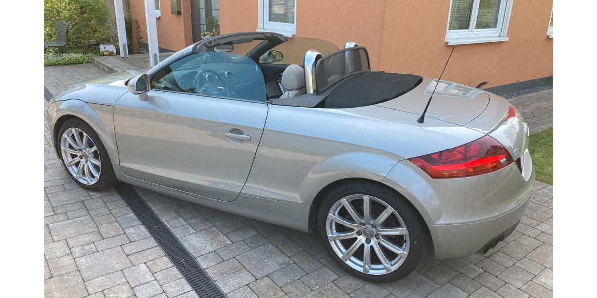 Audi TT 113.730 km 12.900 &euro; Wipperfürth 51688