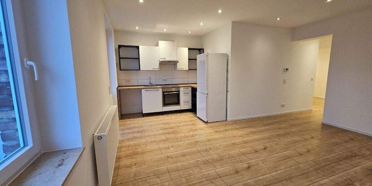 Etagenwohnung Düsseldorf Bilk - 3 Zimmer, 82 m&sup2;, 390.000&euro; | Angebot:25799478