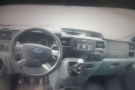 Ford Transit 180.000 km 5.999 &euro; ,,,, 40789