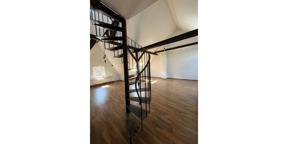 Dachgeschoßwohnung Bochum Höntrop - 4.5 Zimmer, 135 m&sup2;, 945&euro; | Angebot:26386976
