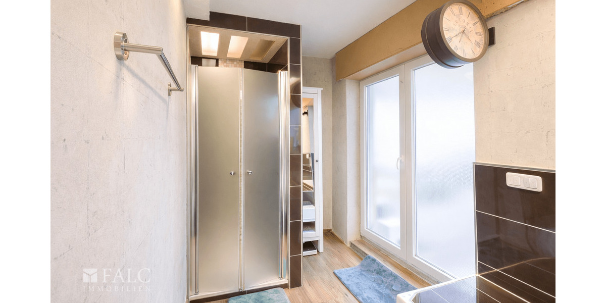 Bungalow Wermelskirchen - 4 Zimmer, 118 m&sup2;, 395.000&euro; | Angebot:25696532