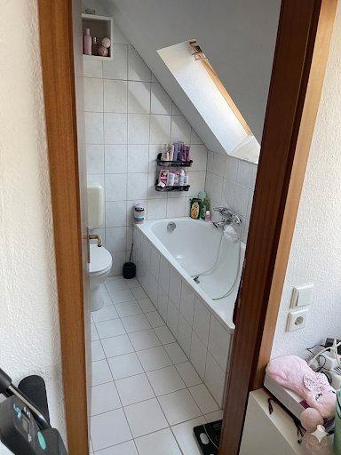 Dachgeschoßwohnung Wuppertal - 4 Zimmer, 97 m&sup2;, 702&euro; | Angebot:26480762