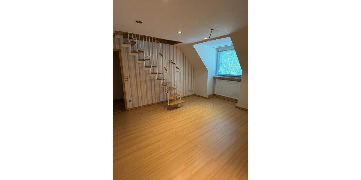 Dachgeschoßwohnung Bochum Günnigfeld - 3 Zimmer, 78 m&sup2;, 741&euro; | Angebot:26518324