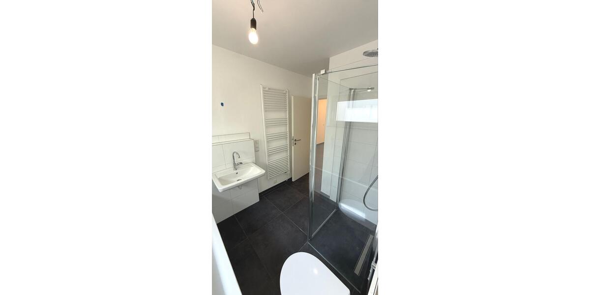 Erdgeschoßwohnung Wuppertal Gemarkung Ronsdorf - 2 Zimmer, 77 m&sup2;, 980&euro; | Angebot:24678622
