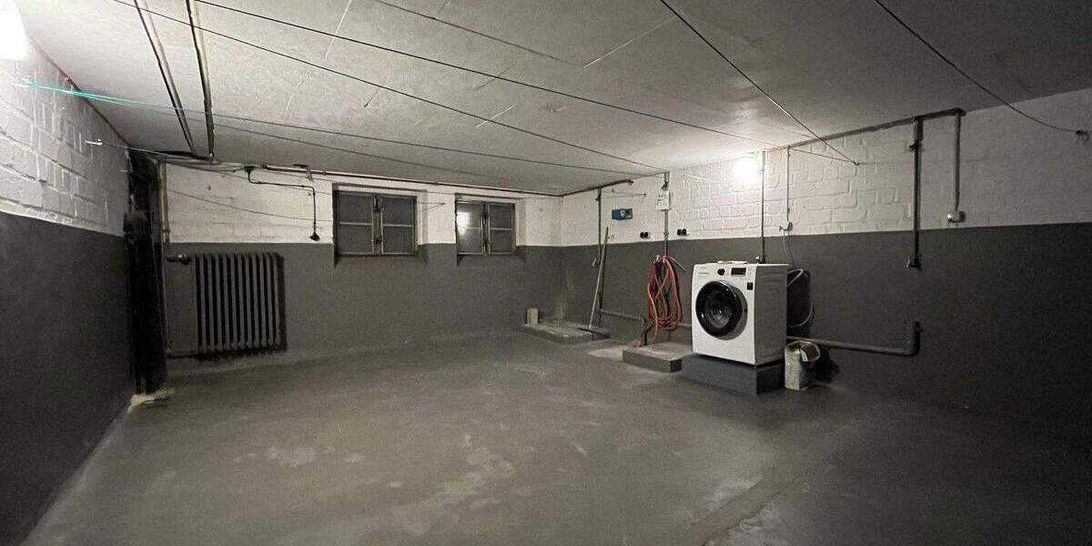 Etagenwohnung Düsseldorf Bilk - 2 Zimmer, 64 m&sup2;, 320.000&euro; | Angebot:25657435