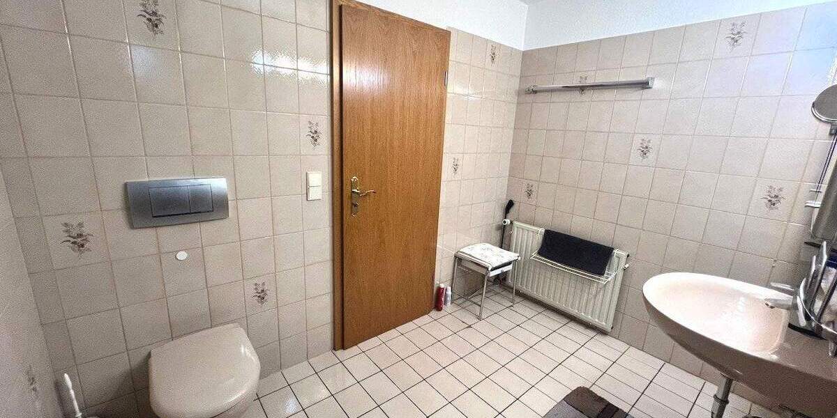 Terrassenwohnung Ennepetal Voerde - 3 Zimmer, 114 m&sup2;, 165.000&euro; | Angebot:25668446