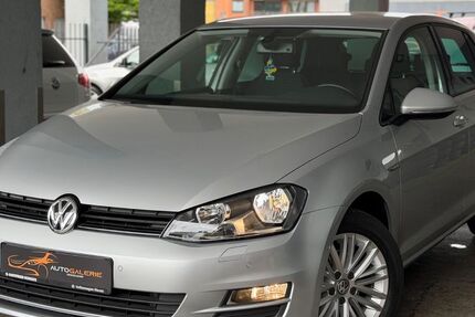 VW Golf 96.000 km 11.900 &euro; Düsseldorf 40229