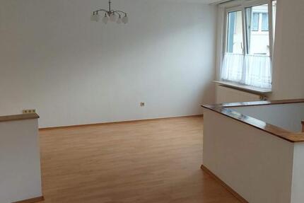 Wohnung Wuppertal - 2 Zimmer, 65 m&sup2;, 500&euro; | Angebot:25824122