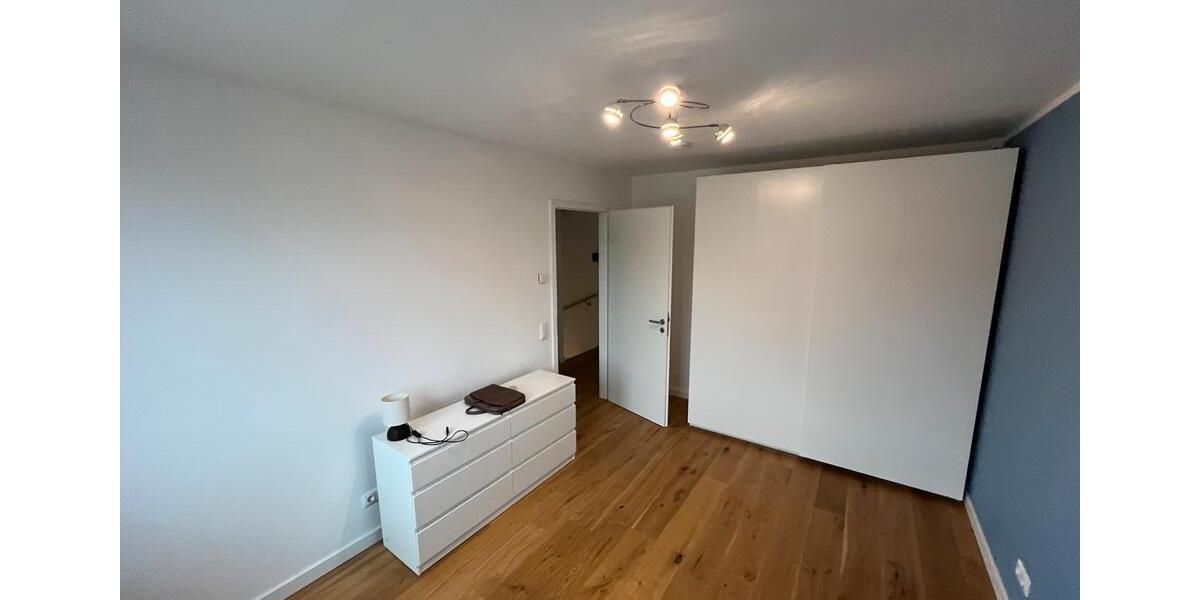 Reihenhaus Wuppertal Dornap - 4 Zimmer, 170 m&sup2;, 1.950&euro; | Angebot:25022697