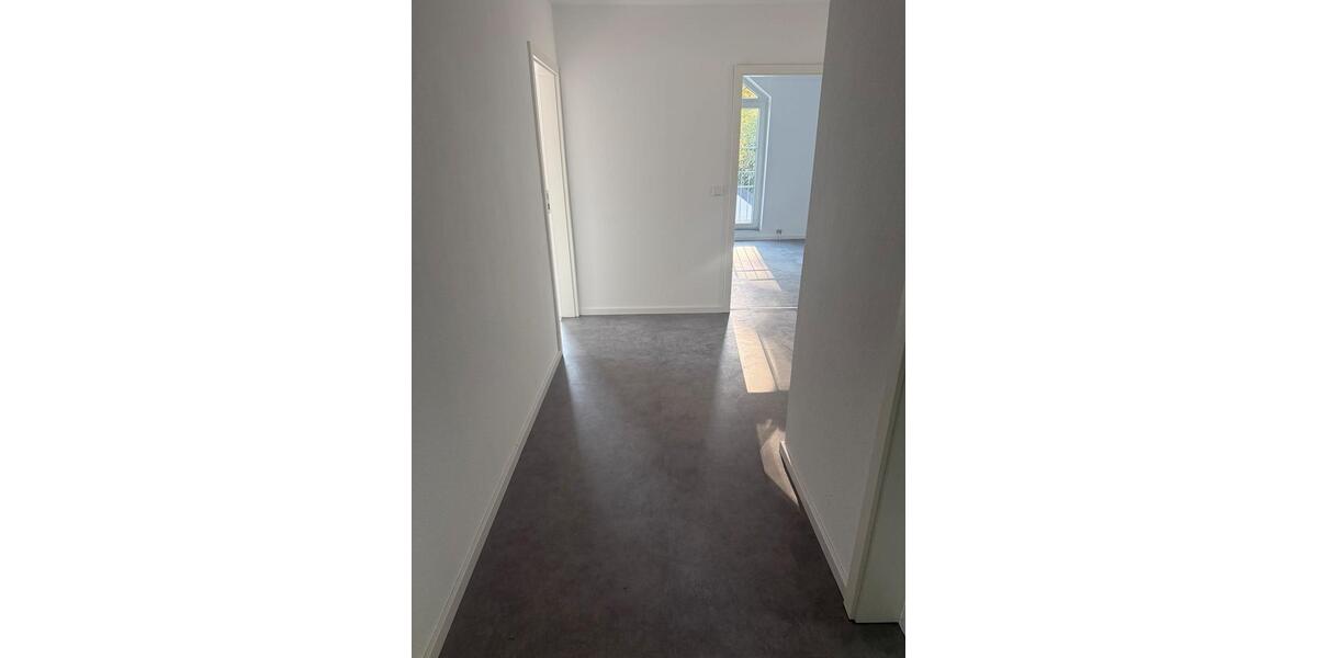 Dachgeschoßwohnung Schalksmühle - 2 Zimmer, 66 m&sup2;, 780&euro; | Angebot:26633222