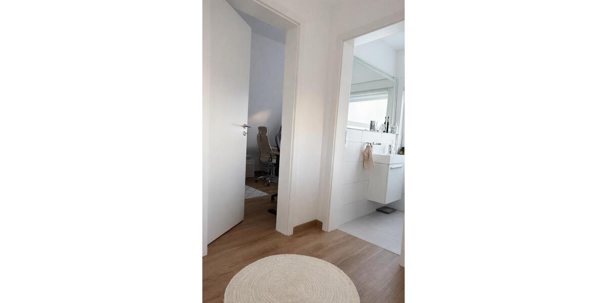 Maisonettenwohnung Solingen Burg - 3 Zimmer, 100 m&sup2;, 1.510&euro; | Angebot:26001667