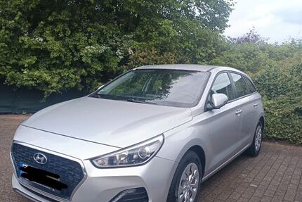 Hyundai i30 65.000 km 13.750 &euro; Wermelskirchen 42929