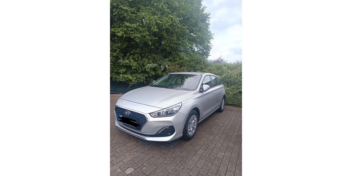 Hyundai i30 65.000 km 13.750 &euro; Wermelskirchen 42929