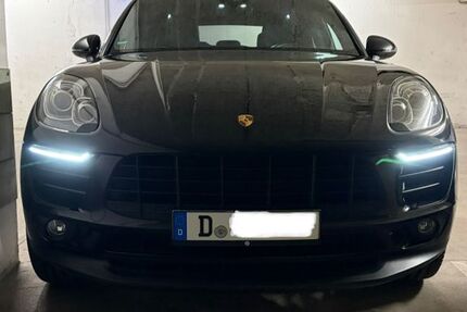 Porsche Macan 66.715 km 37.500 &euro; Düsseldorf 40597