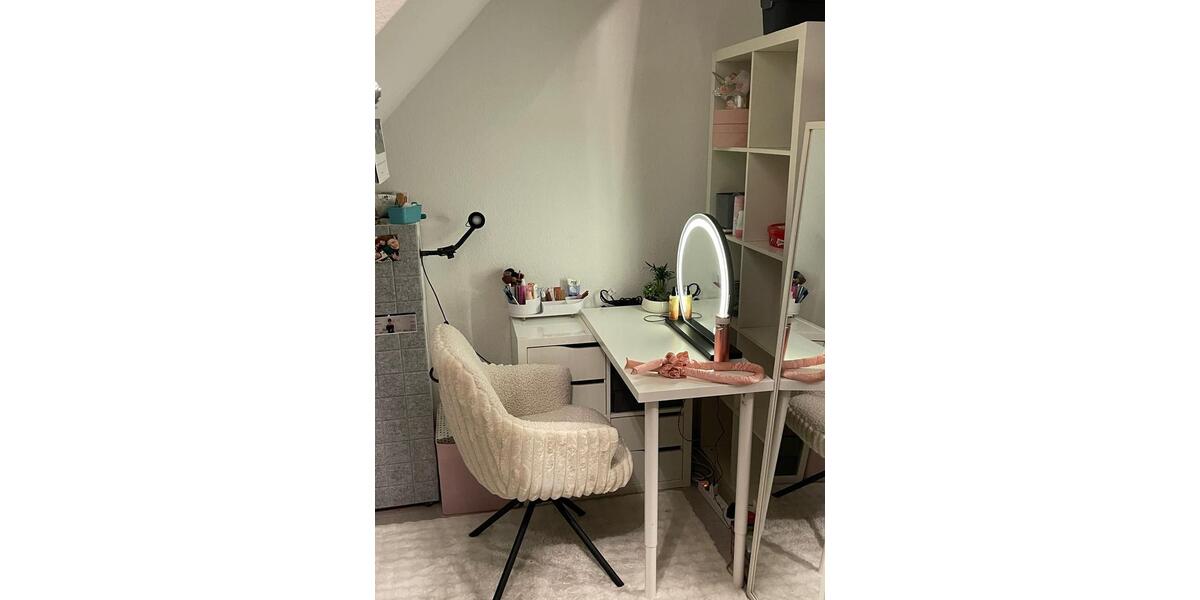 Dachgeschoßwohnung Wuppertal - 4 Zimmer, 97 m&sup2;, 702&euro; | Angebot:26480762