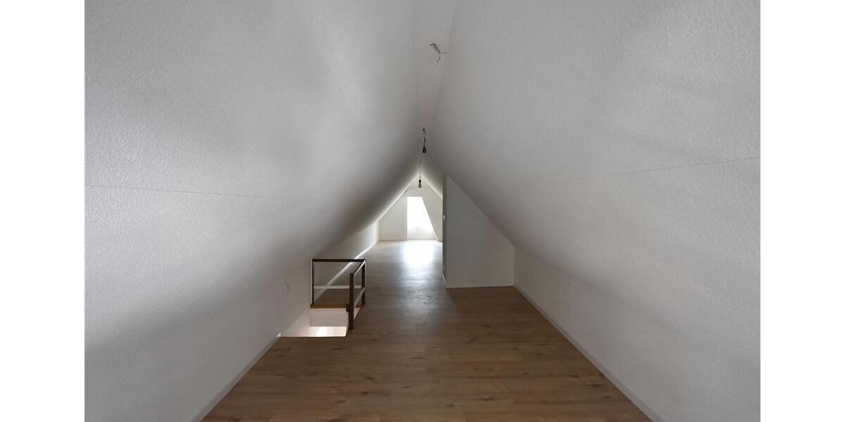 Etagenwohnung Velbert Langenberg - 3 Zimmer, 105 m&sup2;, 940&euro; | Angebot:14131574