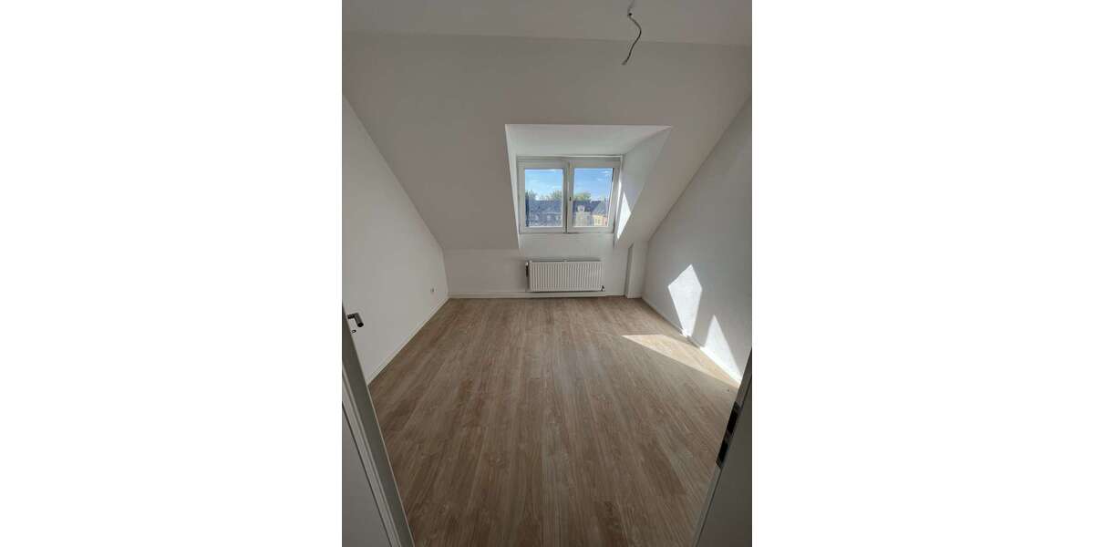 Etagenwohnung Gelsenkirchen Schalke - 3 Zimmer, 80 m&sup2;, 470&euro; | Angebot:25063581