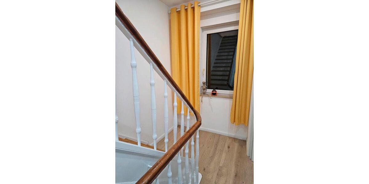 Dachgeschoßwohnung Bochum Eppendorf - 3 Zimmer, 65 m&sup2;, 900&euro; | Angebot:26618894