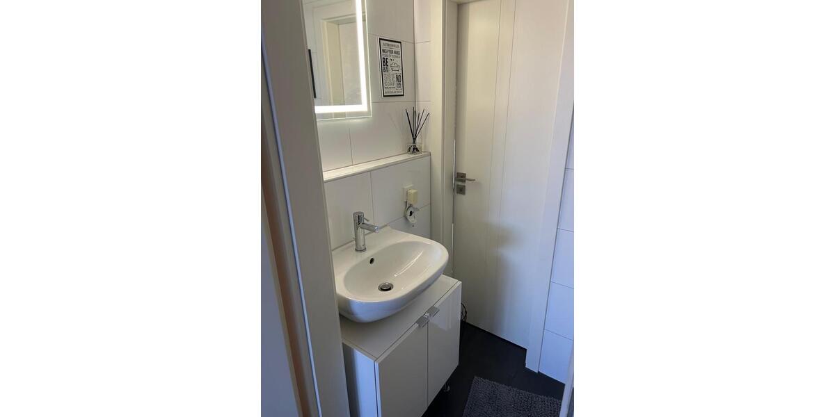 Terrassenwohnung Solingen Mitte - 2 Zimmer, 90 m&sup2;, 1.500&euro; | Angebot:24398819